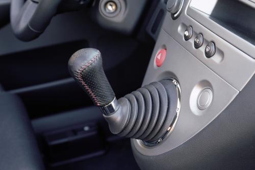 Honda Civic Si (2002) - picture 40 of 43