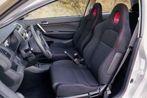 Honda Civic Si (2002) - picture 41 of 43