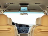 Honda Odyssey (2002) - picture 14 of 16