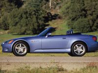 Honda S2000 (2002) - picture 3 of 6