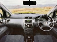 Toyota Avensis Verso (2002) - picture 6 of 6