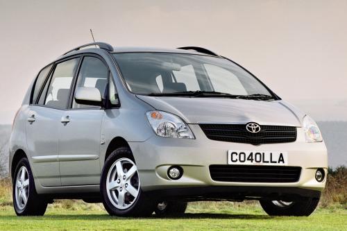 Toyota Corolla Verso (2002) - picture 1 of 9