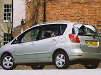 Toyota Corolla Verso (2002) - picture 3 of 9