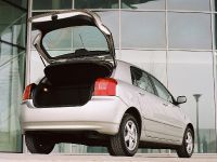 Toyota Corolla (2002) - picture 26 of 33