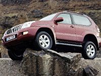 Toyota Land Cruiser 3-door (2002) - picture 3 of 5