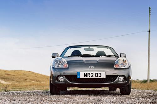 Toyota MR2 (2002) - picture 1 of 10