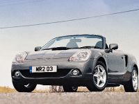 Toyota MR2 (2002) - picture 3 of 10