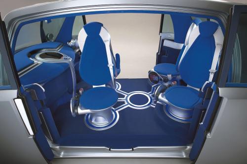 Toyota p.o.d (2002) - picture 8 of 11