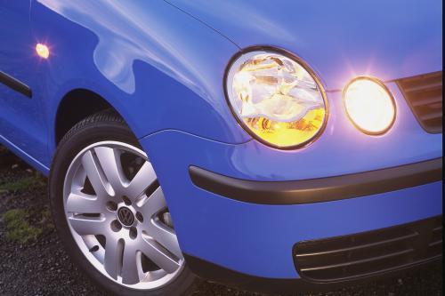 Volkswagen Polo (2002) - picture 8 of 17