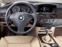BMW 5 Series (2003) - picture 3 of 3