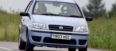 Fiat Punto (2003) - picture 12 of 18