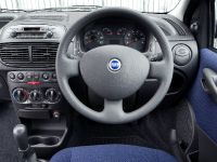 Fiat Punto (2003) - picture 18 of 18
