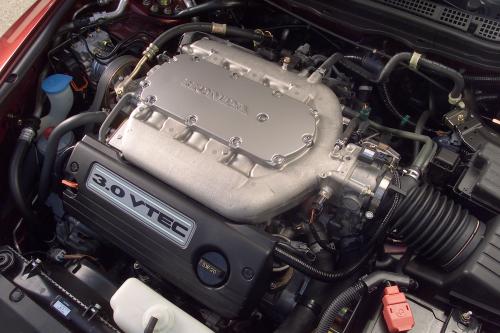 Honda Accord Coupe (2003) - picture 8 of 11