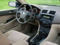 Honda Accord Coupe (2003) - picture 10 of 11