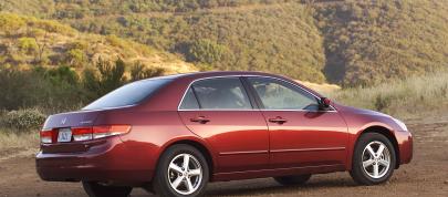 Honda Accord Sedan (2003) - picture 15 of 38