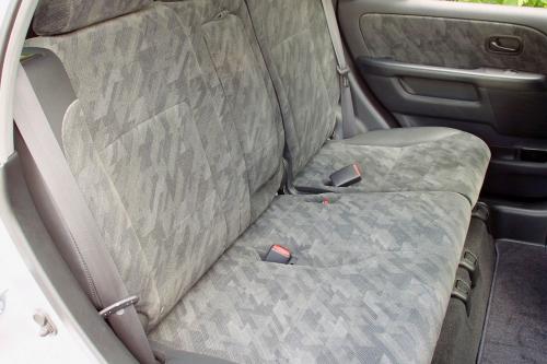 Honda CR-V (2003) - picture 33 of 54