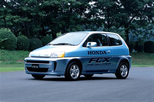 Honda FCX (2003) - picture 8 of 27