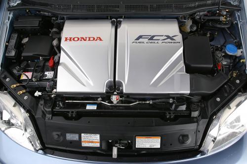 Honda FCX (2003) - picture 24 of 27