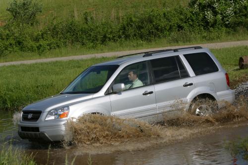Honda Pilot EX (2003) - picture 32 of 82
