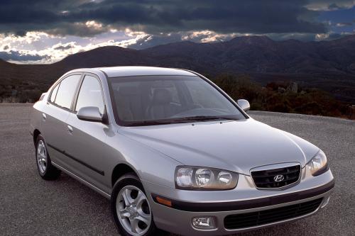 Hyundai Elantra GT 4-Door (2003) - picture 1 of 12