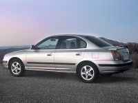 Hyundai Elantra GT 4-Door (2003) - picture 5 of 12