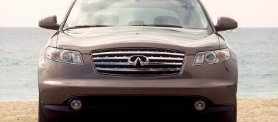 Infiniti FX45 (2003) - picture 7 of 24