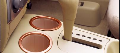 Mazda Demio Stardust Pink Limited Edition (2003) - picture 7 of 10