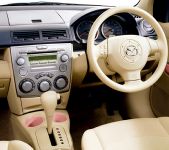 Mazda Demio Stardust Pink Limited Edition (2003) - picture 10 of 10