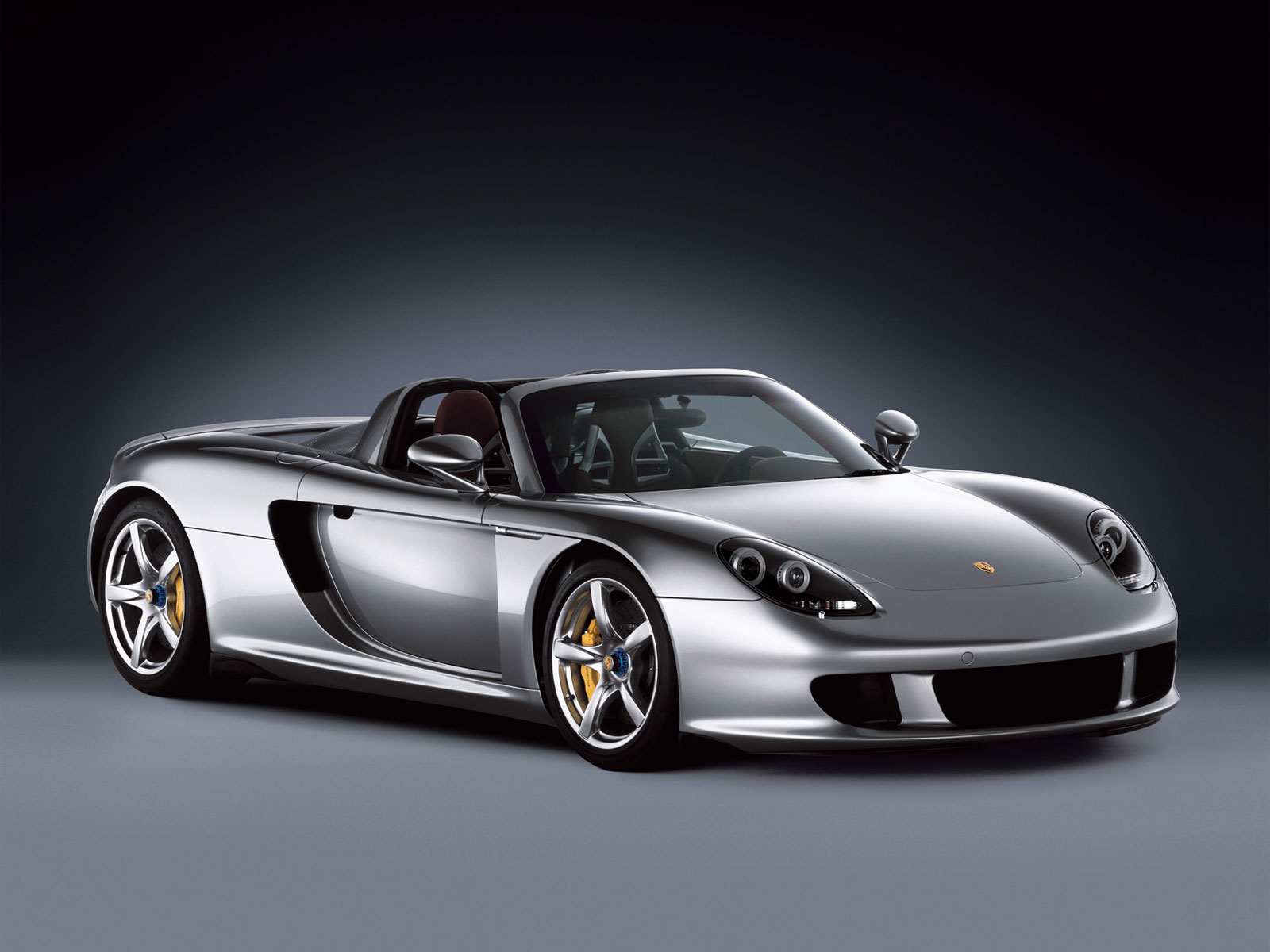 Porsche Carrera GT with straight pipes = BRUTAL Sound! [HD video]