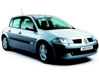 Renault Megane II Hatch (2003) - picture 3 of 9