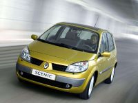 Renault Scenic II (2003) - picture 2 of 22