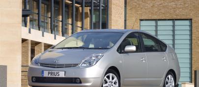 Toyota Prius (2003) - picture 7 of 27