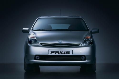 Toyota Prius (2003) - picture 1 of 27