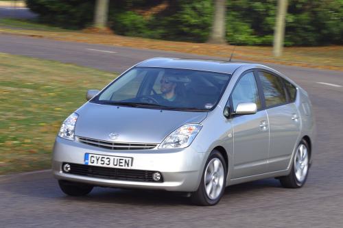 Toyota Prius (2003) - picture 8 of 27