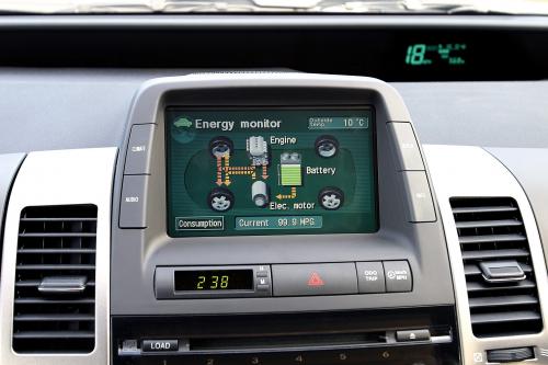 Toyota Prius (2003) - picture 25 of 27