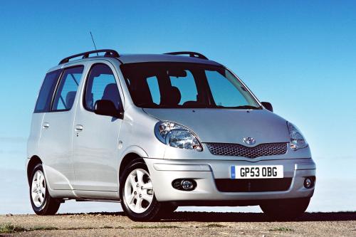 Toyota Yaris Verso (2003) - picture 1 of 5