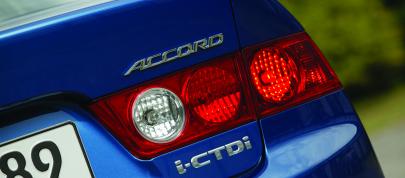 Honda Accord iCTDi European Version (2004) - picture 12 of 19