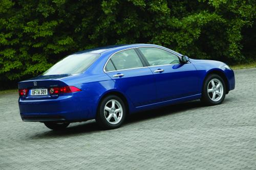 Honda Accord iCTDi European Version (2004) - picture 8 of 19