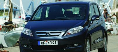 Honda FRV (2004) - picture 4 of 26