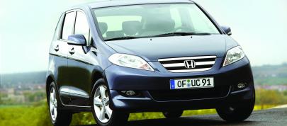 Honda FRV (2004) - picture 7 of 26