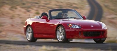 Honda S2000 (2004) - picture 7 of 56