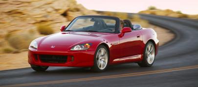 Honda S2000 (2004) - picture 20 of 56