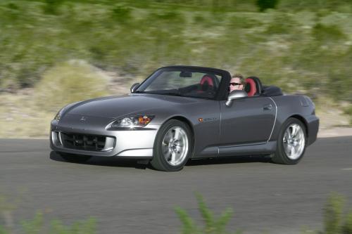 Honda S2000 (2004) - picture 16 of 56