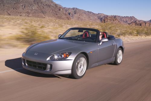 Honda S2000 (2004) - picture 17 of 56