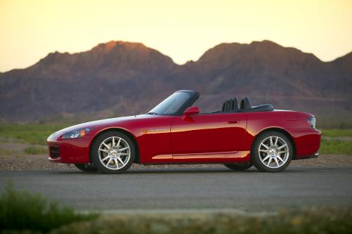 Honda S2000 (2004) - picture 24 of 56