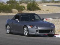 Honda S2000 (2004) - picture 11 of 56