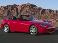 Honda S2000 (2004) - picture 18 of 56