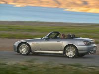 Honda S2000 (2004) - picture 22 of 56