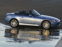 Honda S2000 (2004) - picture 26 of 56