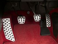 Honda S2000 (2004) - picture 50 of 56